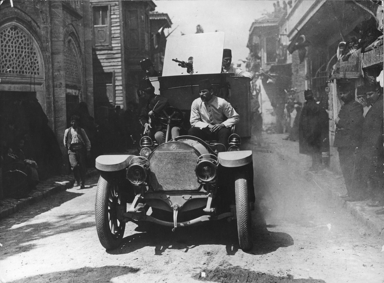 एक बख़्तरबंद कार युवा तुर्क, 1909 से संबंधित है द्वारा थॉमस ई। और होरेस ग्रांट ग्रांट