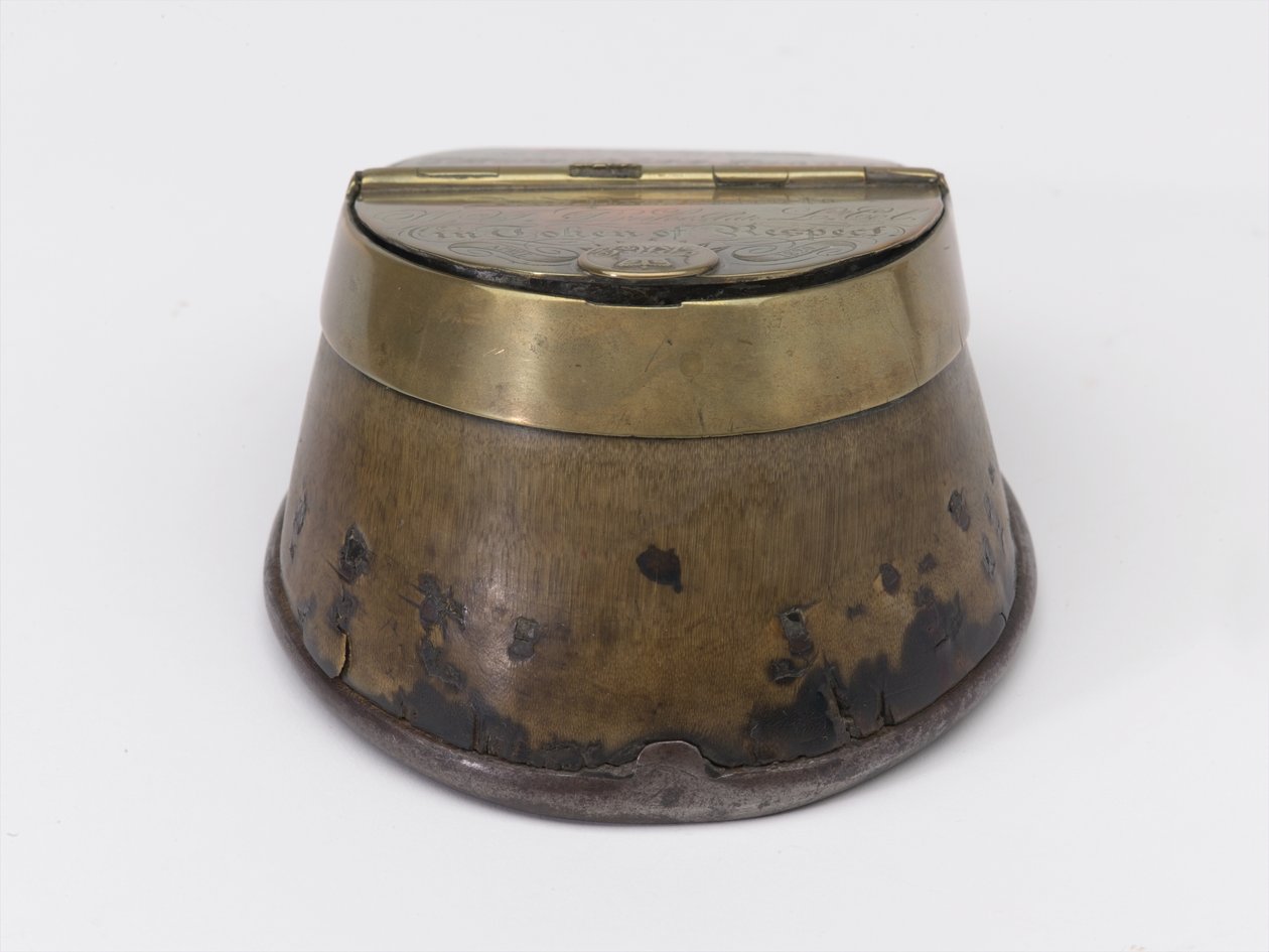 कैप्टन विलियम टायरविट ड्रेक, रॉयल हॉर्स गार्ड्स, c.1829 (इंकवेल, हॉर्स हूफ) से संबंधित हॉर्स होफ इंकवेल द्वारा थॉमस ली