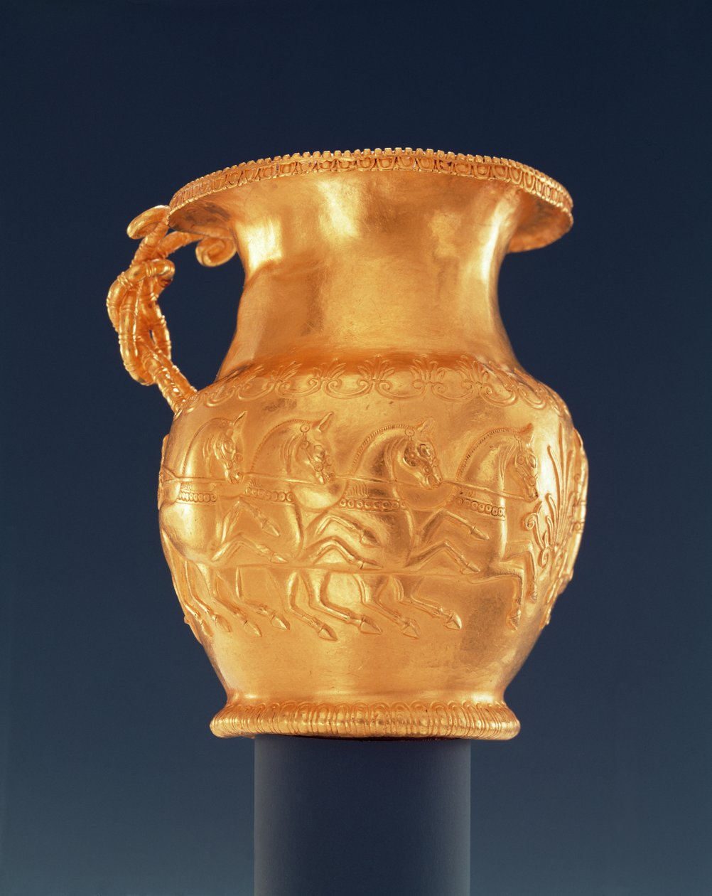 मग, c.380-350 ईसा पूर्व (सोना) द्वारा Thracian