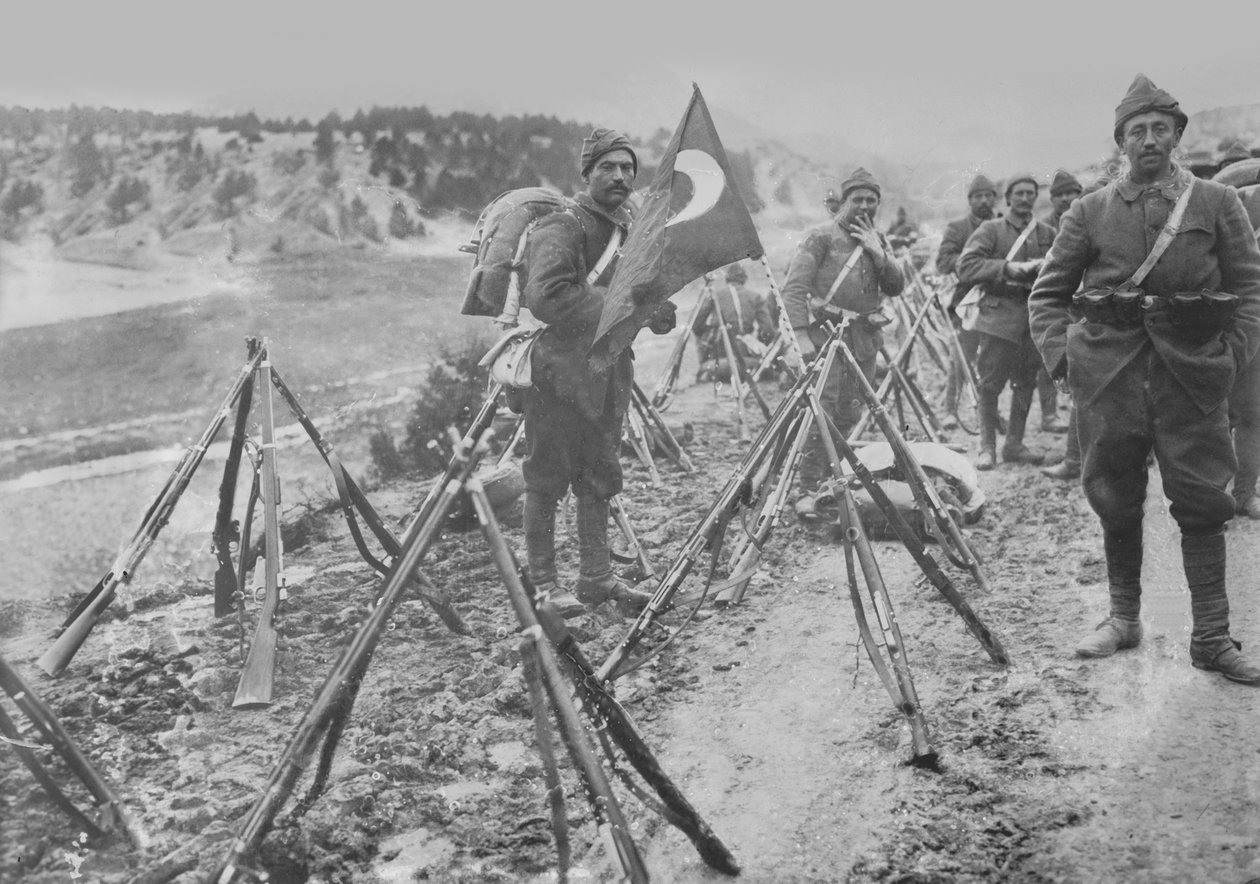 आराम पर तुर्की इन्फैंट्री कॉलम, c.1914-15 द्वारा तुर्की का फोटोग्राफर