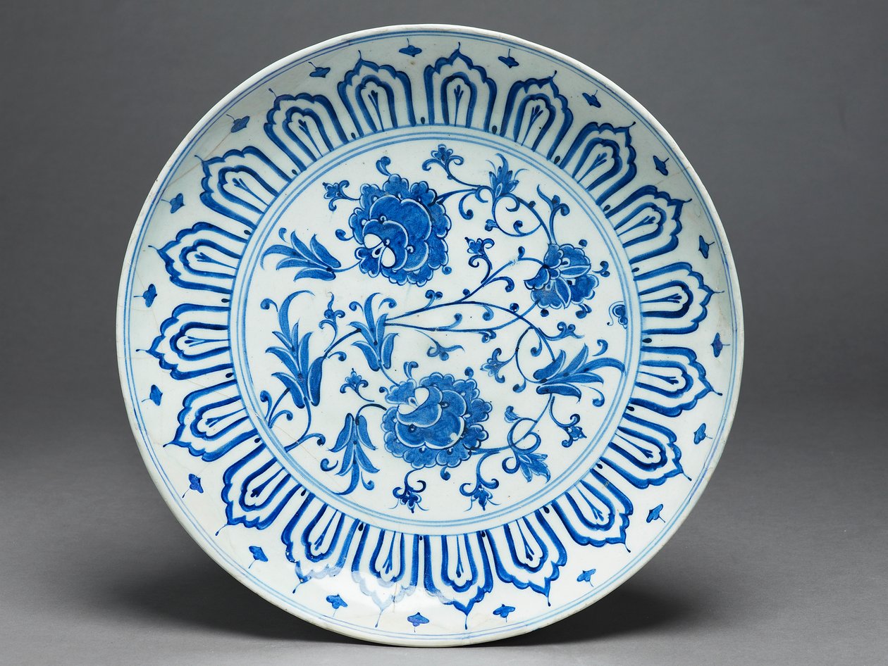 डिश, इज़निक, तुर्की, c.1575 (नीले रंग के साथ पत्थर का पेस्ट) द्वारा तुर्की स्कूल