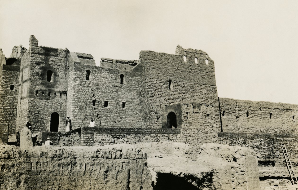 द्वारा उगो मोनेरेट डी विलार्ड