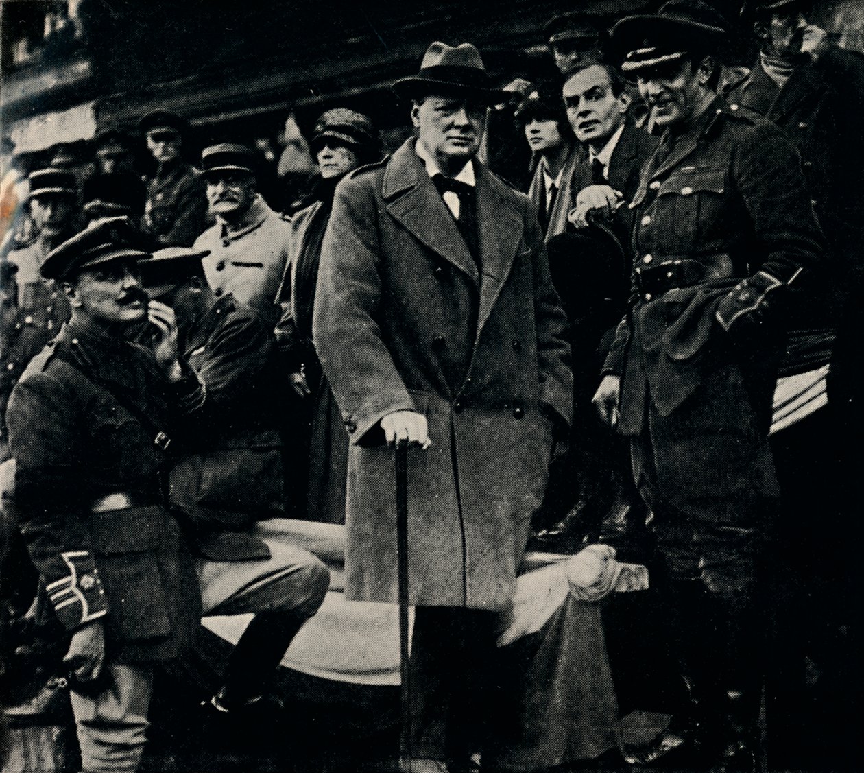 47 वीं डिवीजन मार्च पास्ट, 1918, 1945। द्वारा अज्ञात