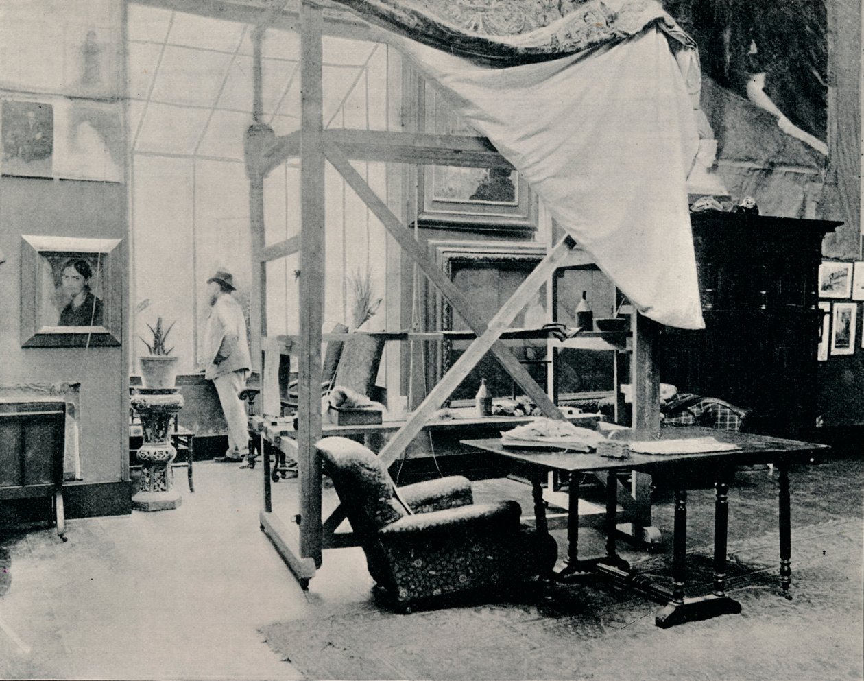 उनके स्टूडियो में बेसनार्ड, c1897 द्वारा अज्ञात