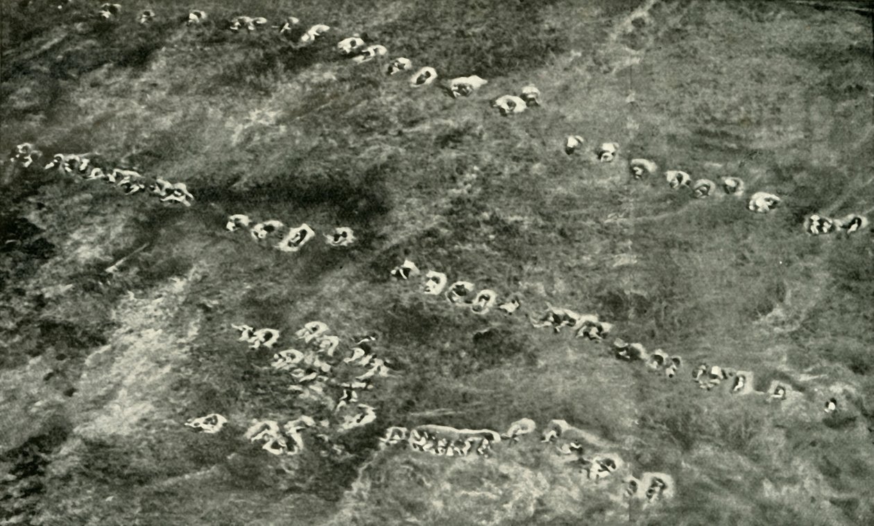 ए इन्फैंट्री अटैक अक्रॉस नो मैंस लैंड, 1919। द्वारा अज्ञात