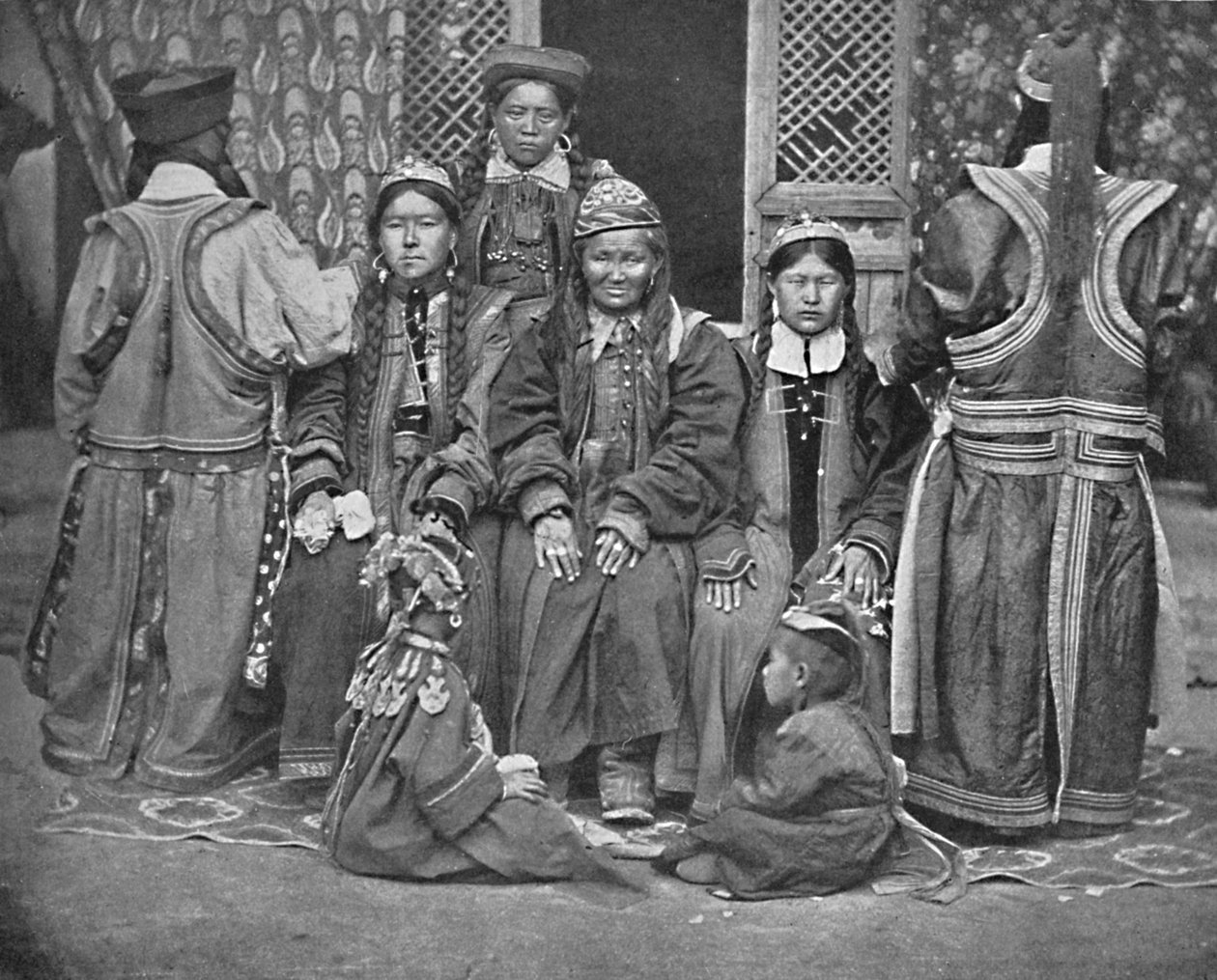 मंगोलों का एक समूह, 1902 द्वारा अज्ञात