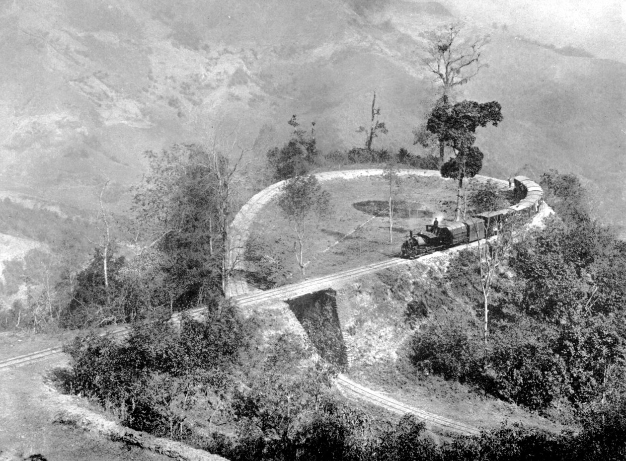 दार्जिलिंग हिमालयन रेलवे, भारत में एक एकल लूप, c1910 द्वारा अज्ञात