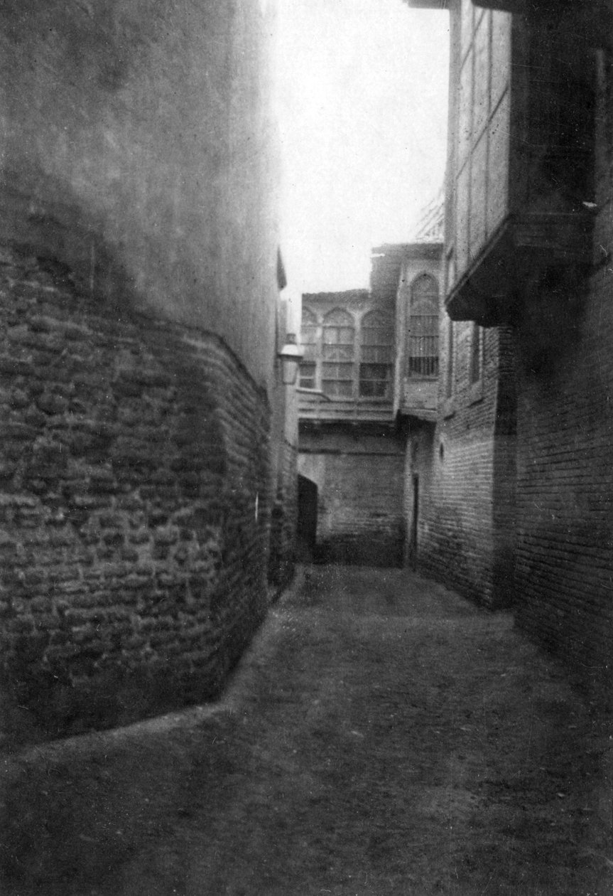 बगदाद, 1918 में एक सड़क द्वारा अज्ञात