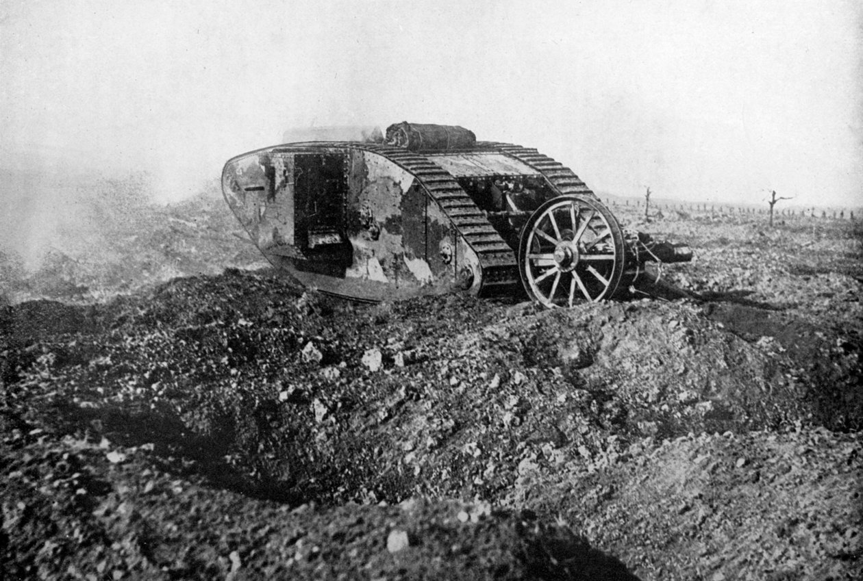 पश्चिमी मोर्चे पर एक टैंक, सोम्मे, फ्रांस, प्रथम विश्व युद्ध, 1914-1918, c1920 द्वारा अज्ञात