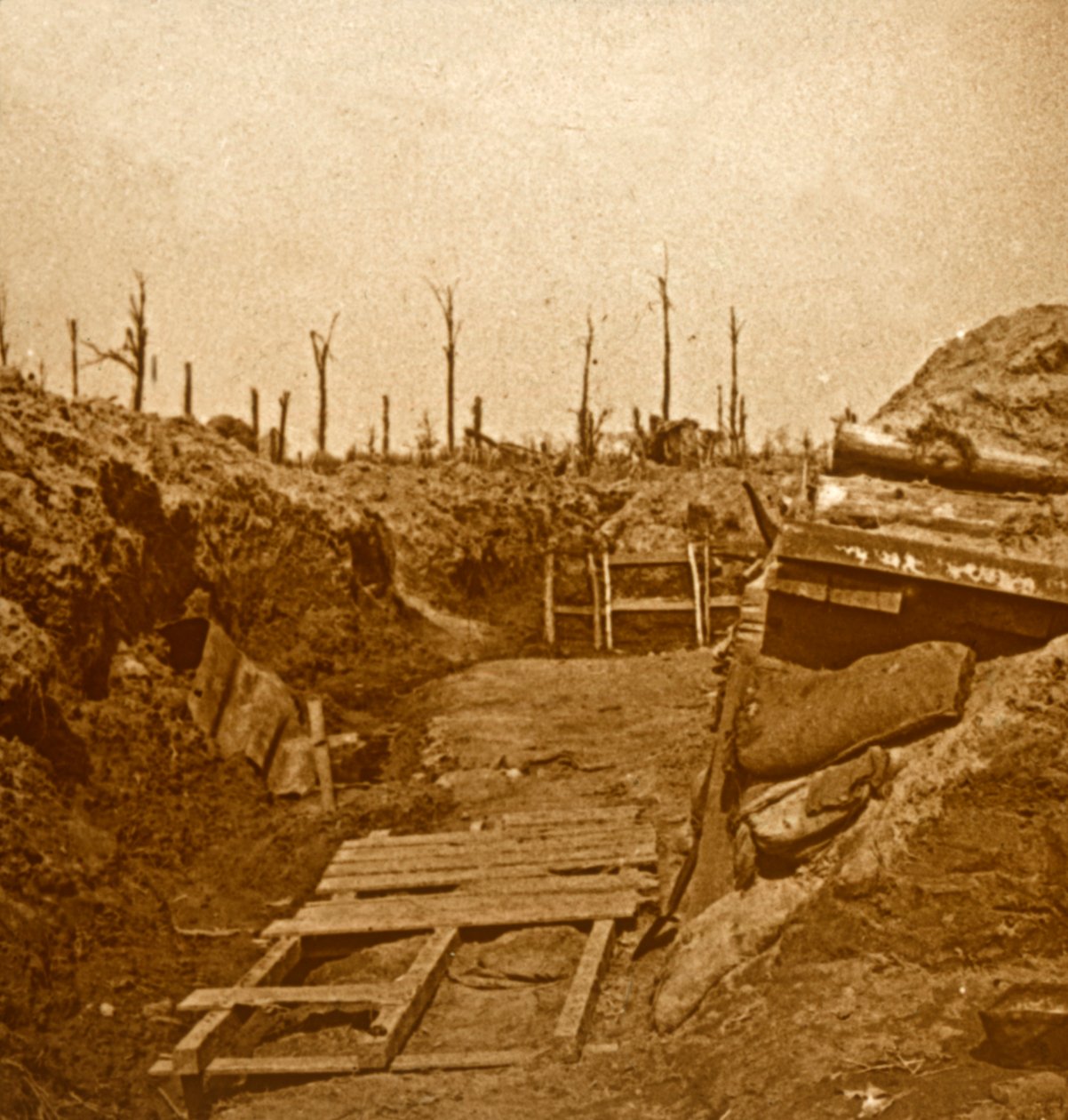 बमबारी के बाद, c1914-c1918 द्वारा अज्ञात