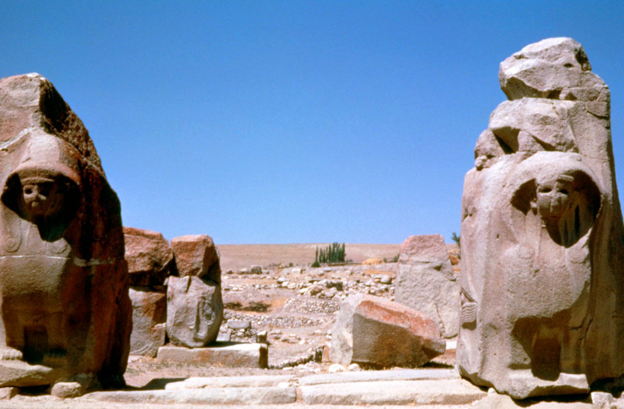 प्राचीन स्थल अलाका ह्युक के पास, मिस्र, c1350 ई.पू. द्वारा अज्ञात