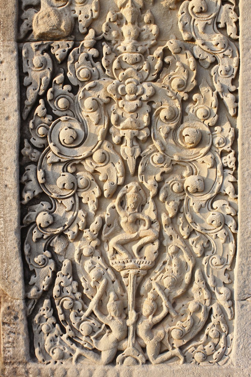 अंगकोर वाट, वॉलफ्लावर पर नक्काशीदार विवरण, सिएम रीप, कंबोडिया द्वारा अज्ञात