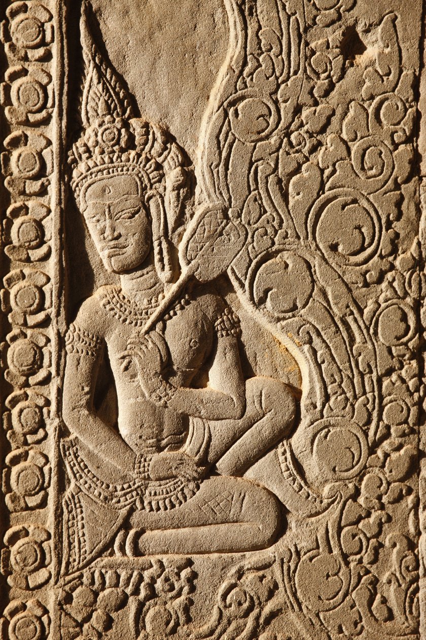 अंगकोर वाट, सिएम रीप, कंबोडिया में अप्सरा नर्तकी नक्काशी द्वारा अज्ञात