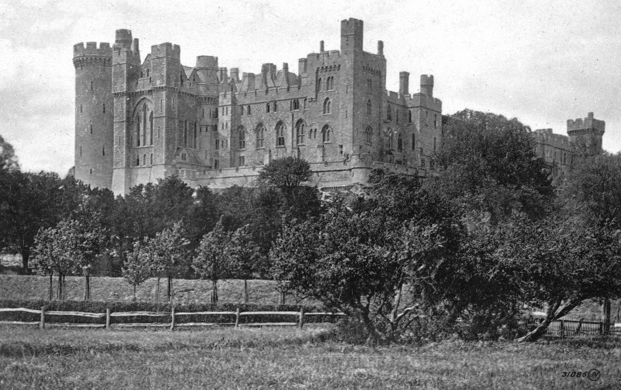 अरुंडेल कैसल, अरुंडेल, वेस्ट ससेक्स, c1900s-1920s द्वारा अज्ञात