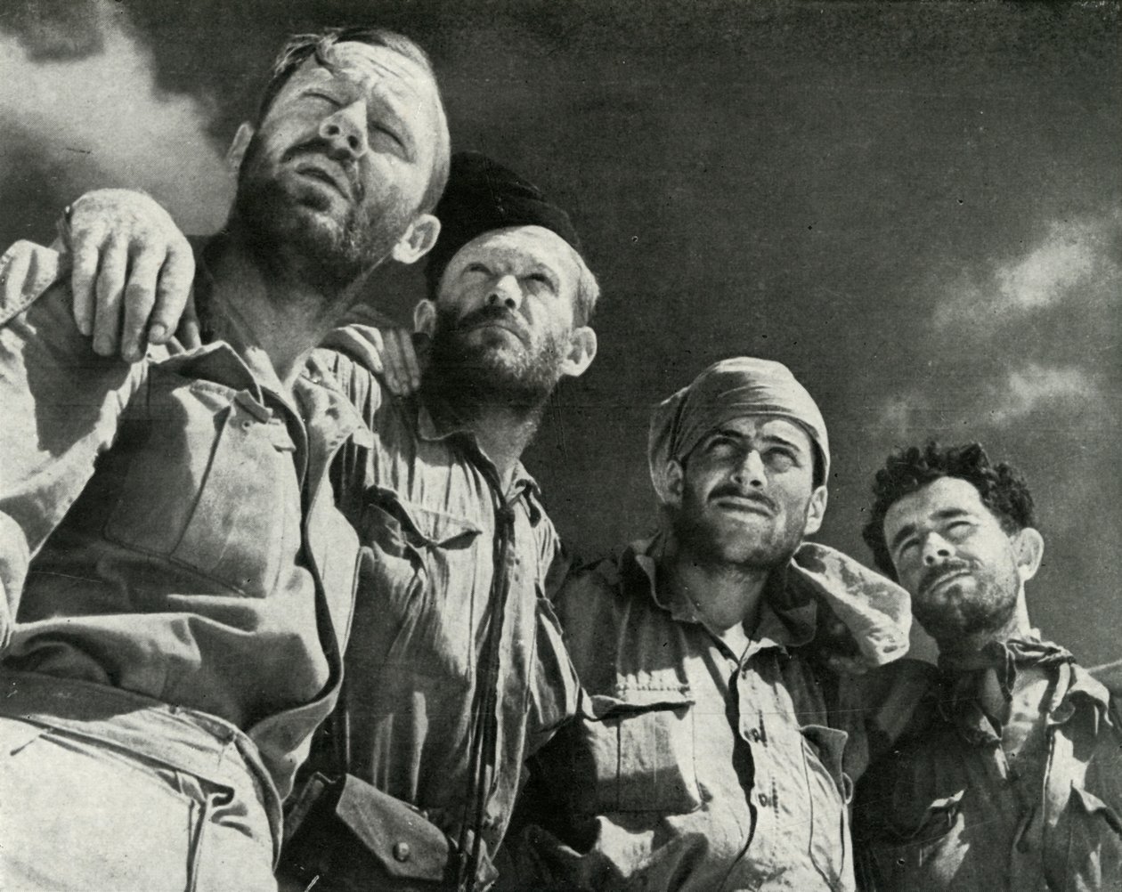 जैसा कि जर्मनों ने अलमीन में जोर दिया, ये चार लोग ब्रिटिश लाइनों में चले गए, c1942-1943, 1945 द्वारा अज्ञात