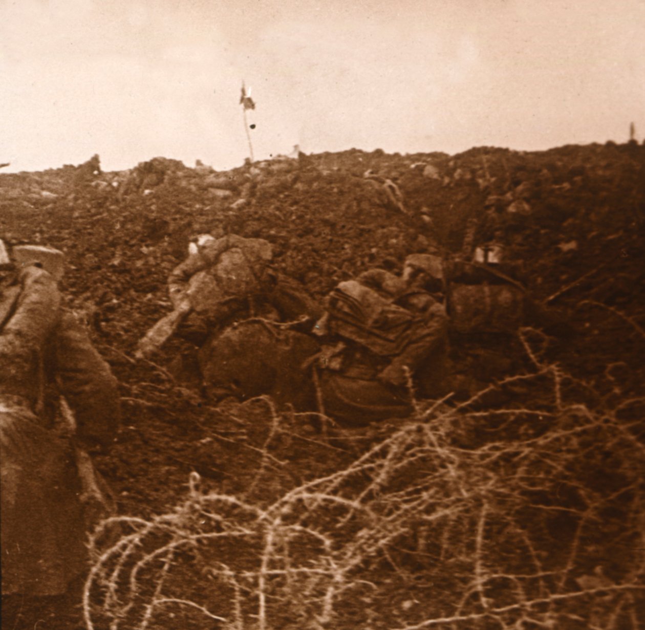 हमला, लेस ,परगेस, उत्तरी फ्रांस, 1915 द्वारा अज्ञात