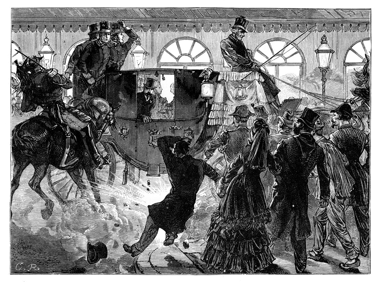 28 अप्रैल 1855 को फ्रांस के सम्राट की हत्या का प्रयास किया गया द्वारा अज्ञात