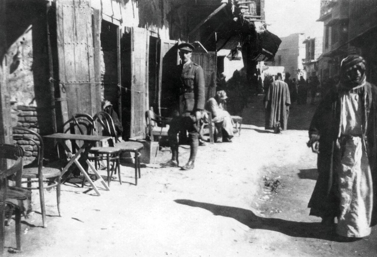 बगदाद बाजार, 1918 द्वारा अज्ञात
