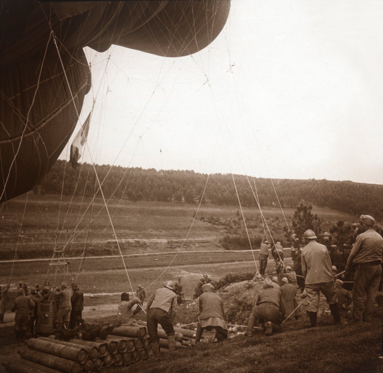 बैराज बैलून, जेनेकोर्ट, उत्तरी फ्रांस, c1914-c1918 द्वारा अज्ञात