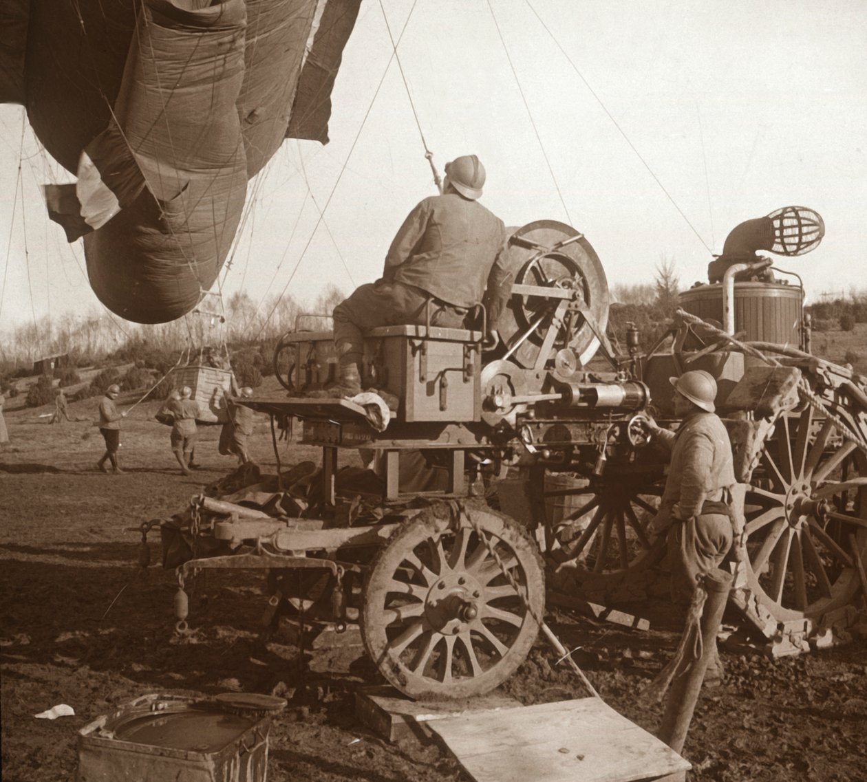 बैराज बैलून, जेनेकोर्ट, उत्तरी फ्रांस, c1914-c1918 द्वारा अज्ञात