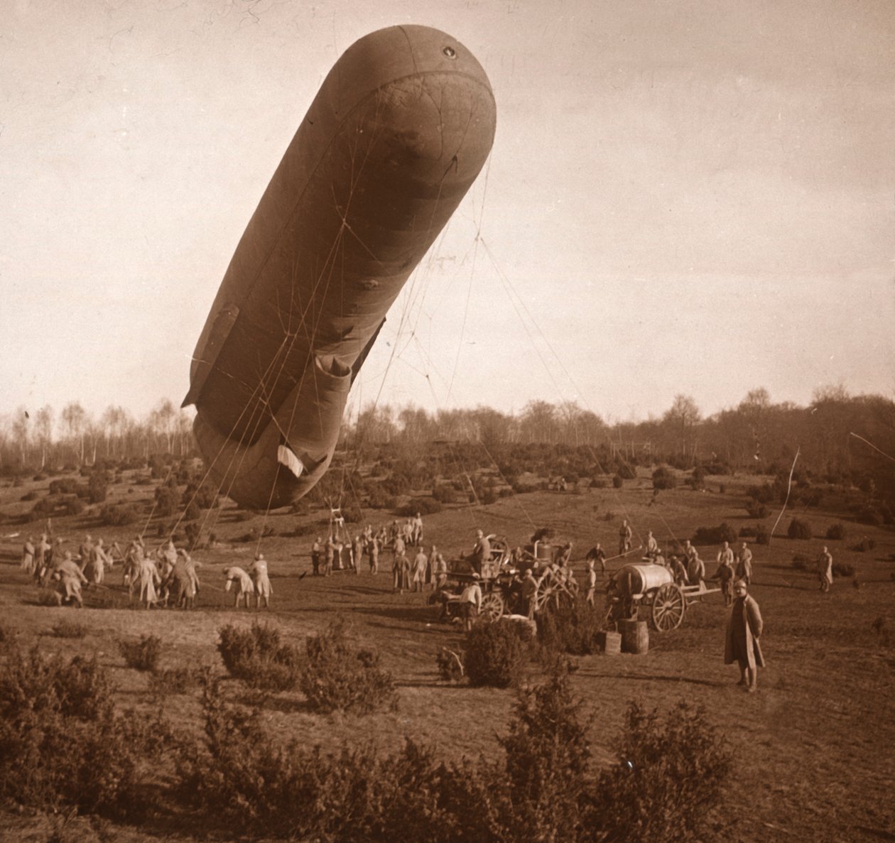 बैलून बांध, सोम्मे, उत्तरी फ्रांस, c1914-c1918 द्वारा अज्ञात