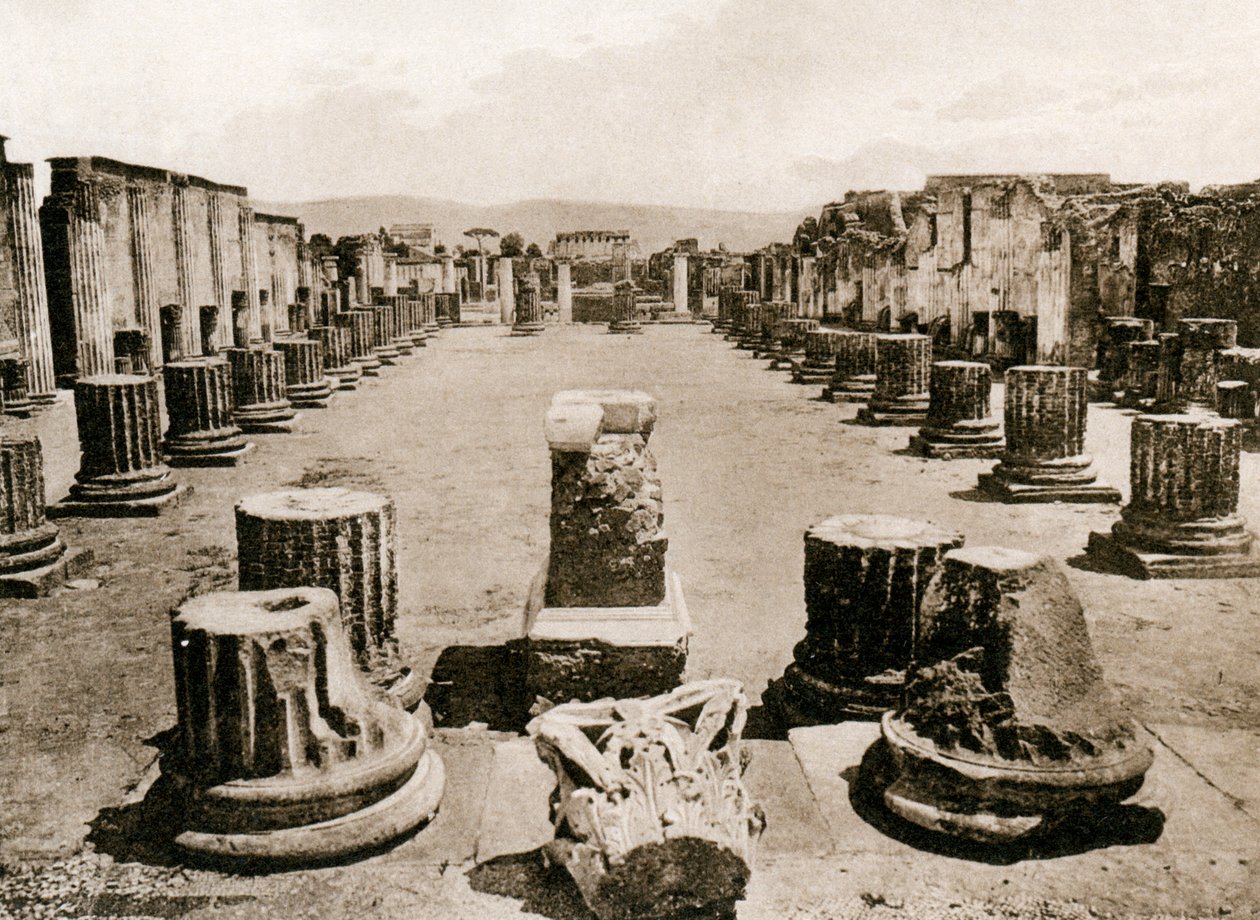 बेसिलिका, पोम्पेई, इटली, c1900s द्वारा अज्ञात