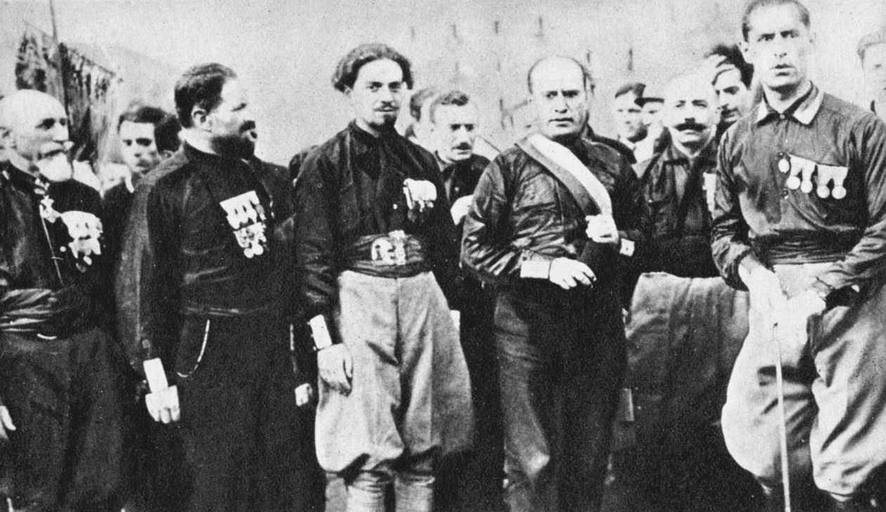 बेनिटो मुसोलिनी 1883-1945 इतालवी फासीवादी तानाशाह, 1922 द्वारा अज्ञात