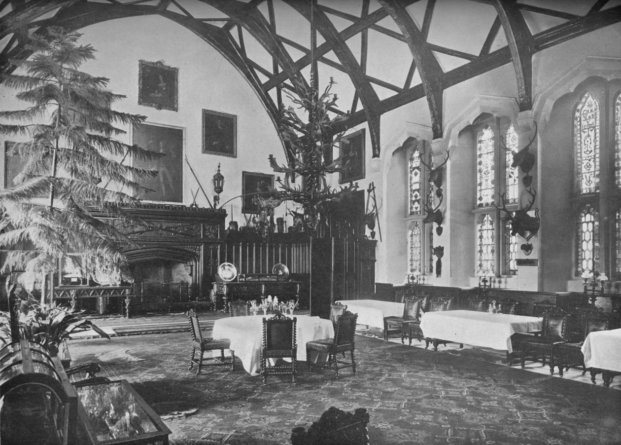 बर्कले कैसल, ग्लॉसेस्टर - द लॉर्ड फिट्ज़रडिंग, 1910 द्वारा अज्ञात