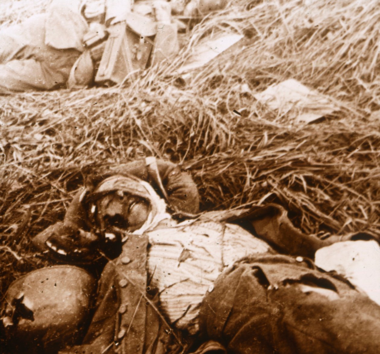 निकाय, क्रोनोन, उत्तरी फ्रांस, c1914-c1918 द्वारा अज्ञात