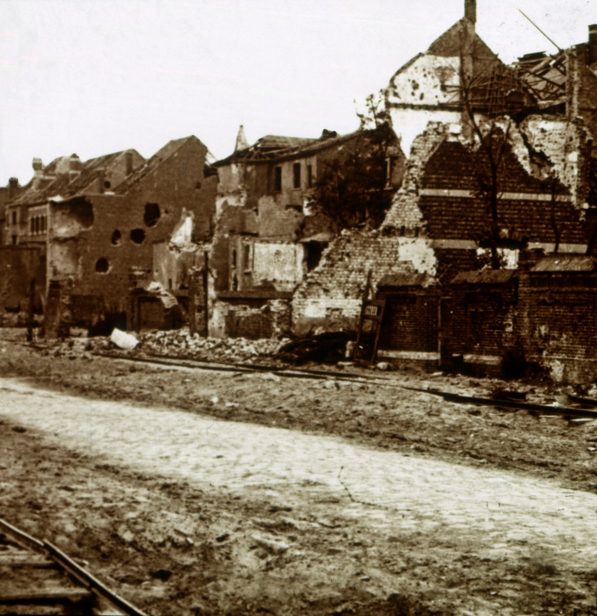 बॉम्बेड-आउट इमारतें, नीवोपोर्ट, फ्लैंडर्स, बेल्जियम, c1914-c1918 द्वारा अज्ञात