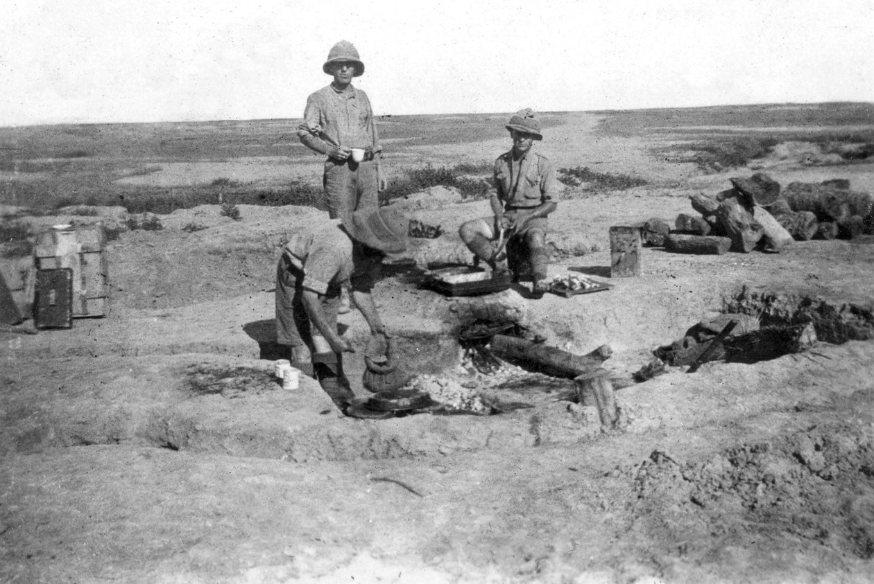 ब्रिटिश सेना सी कंपनी कुकिंग, मेसोपोटामिया, WWI, 1918 द्वारा अज्ञात