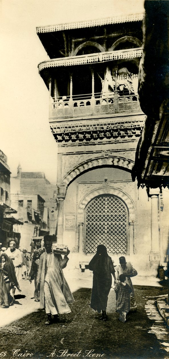 काहिरा - ए स्ट्रीट सीन, c1918-c1939। द्वारा अज्ञात