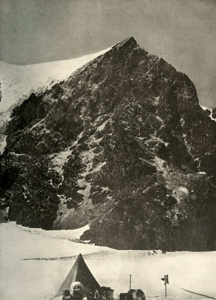 सेंटिनल रॉक, 1908, 1909 के नीचे फेरर ग्लेशियर पर 17 दिसंबर को शिविर द्वारा अज्ञात
