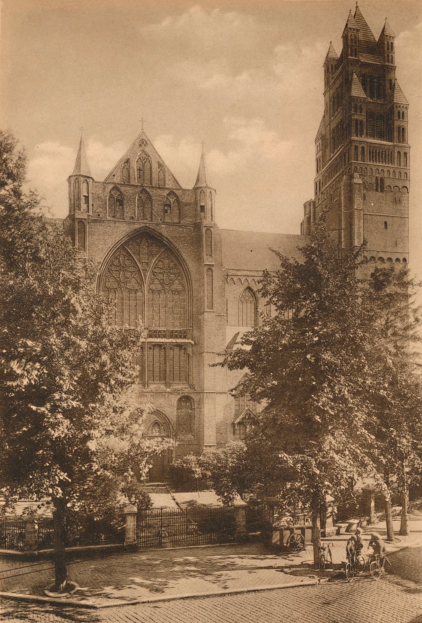 सेंट-सौवेउर कैथेड्रल, c1928 द्वारा अज्ञात