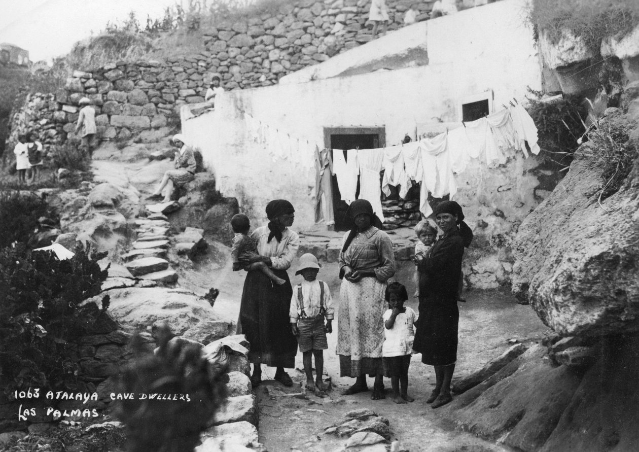 गुफा निवासी, अटलालय, लास पालमास, ग्रैन कैनरिया, कैनरी द्वीप, स्पेन, c1920s-c1930s द्वारा अज्ञात