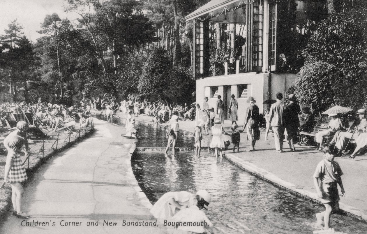 बाल कॉर्नर और न्यू बैंडस्टैंड, बोर्नमाउथ, डोरसेट, c1920s द्वारा अज्ञात