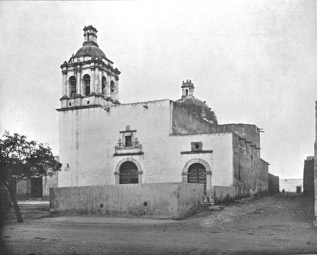 ग्वाडालूप, चिहुआहुआ, मेक्सिको का चर्च, c1900। द्वारा अज्ञात
