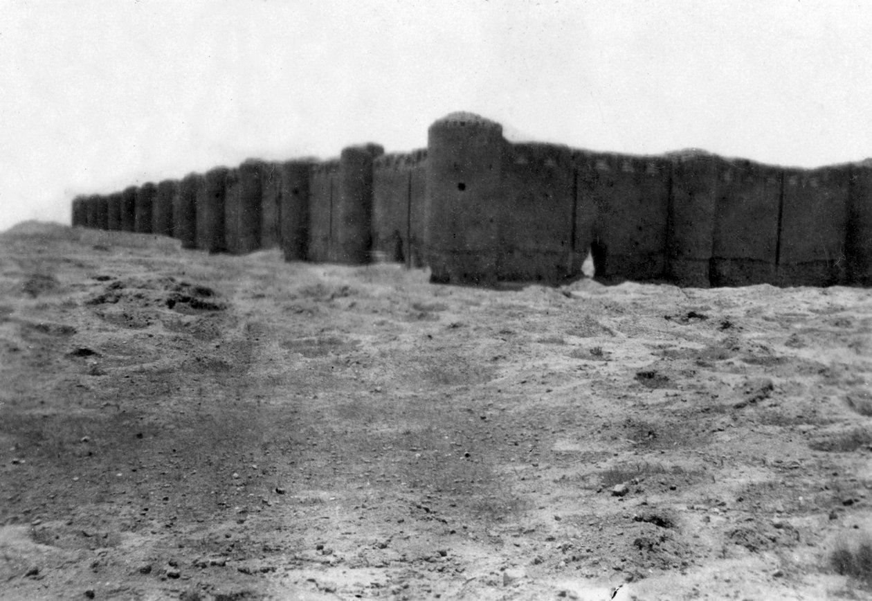 शहर की दीवारें, सामरा, मेसोपोटामिया, 1918 द्वारा अज्ञात