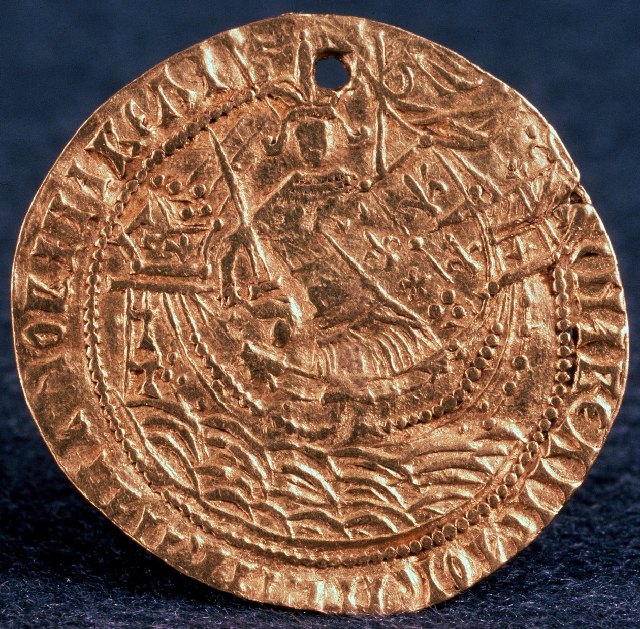 ज़ार इवान III का सिक्का कोरबेलनिक, रिवर्स: अपने जहाज पर शासक, 1471-1490 द्वारा अज्ञात