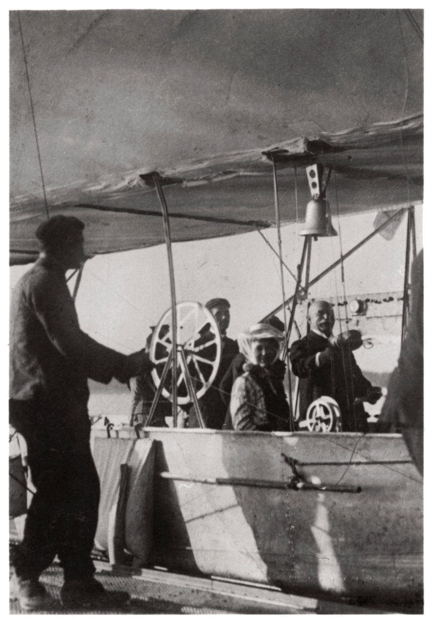 ज़ेपेलिन LZ3, जर्मनी, जर्मनी में अपनी बेटी के साथ ज़ेपेलिन की गिनती करें, c1906-1-1188 3333 द्वारा अज्ञात