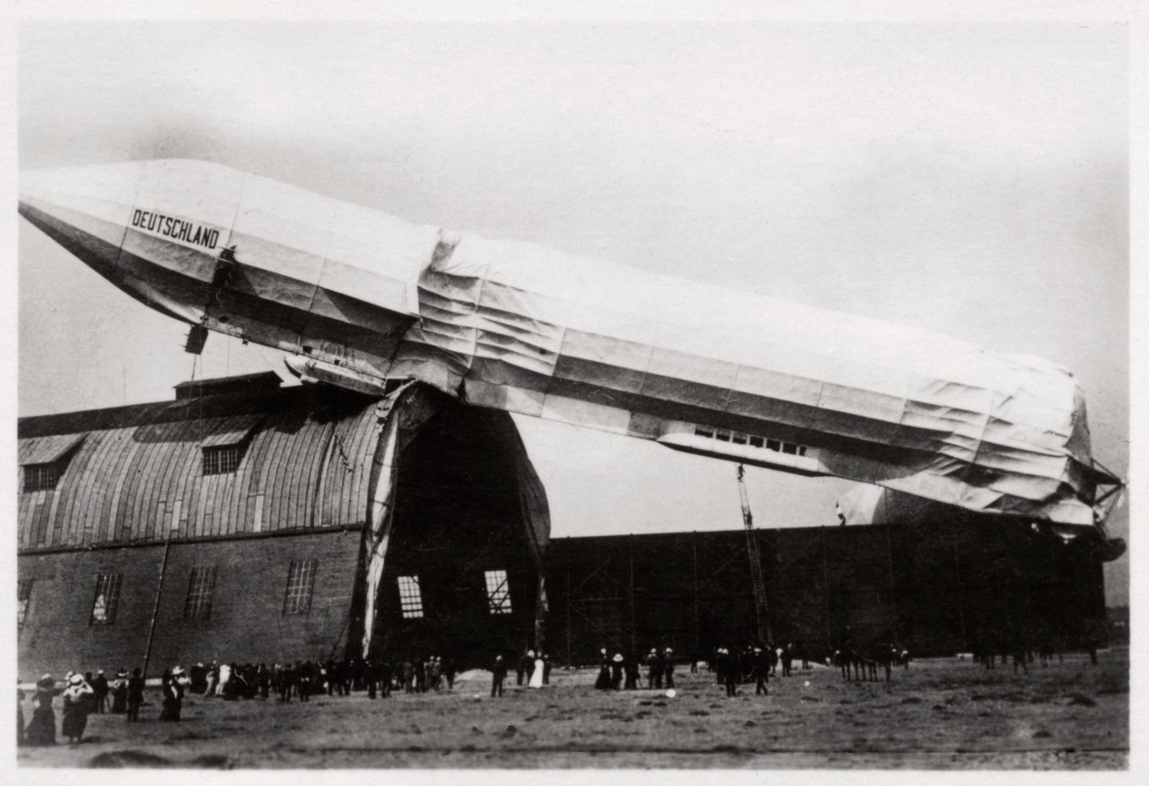 दुर्घटनाग्रस्त ज़ेपेलिन एलजेड 8 Deutschland II, डसेलडोर्फ, जर्मनी, 1911 1933 द्वारा अज्ञात