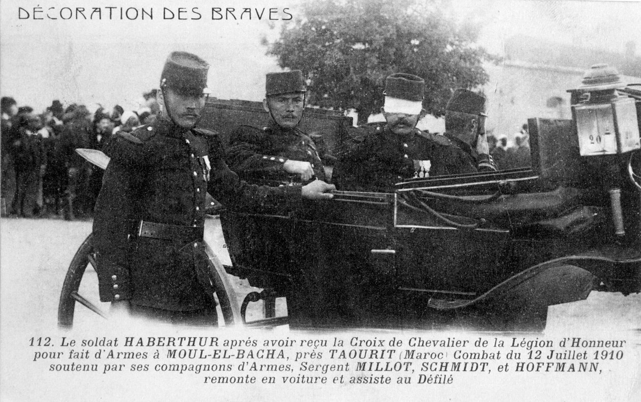 लेगियन के साथ एक फ्रांसीसी सैनिक की सजावट dHonneur, c1910 द्वारा अज्ञात