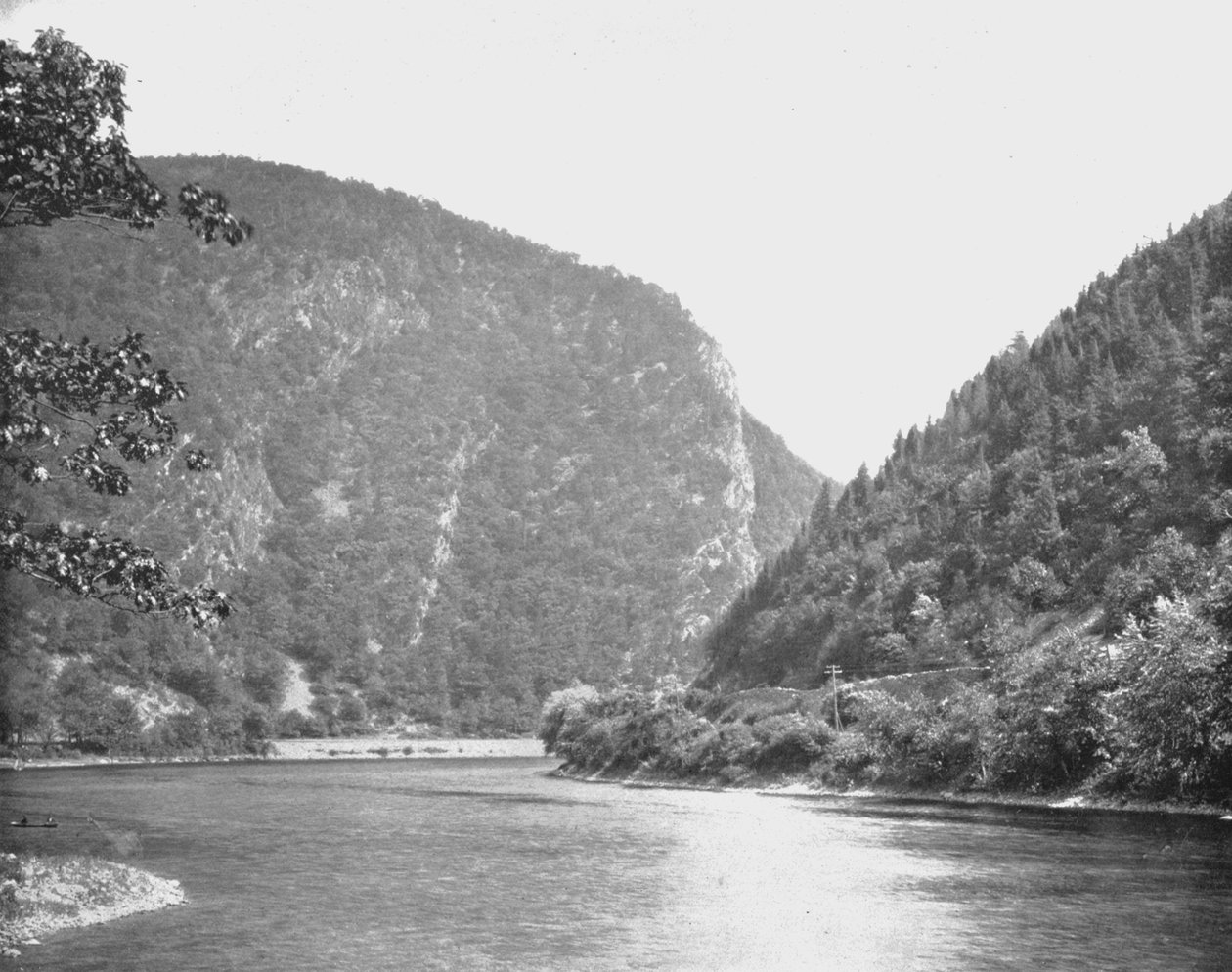 डेलावेयर वाटर गैप, मोनरो काउंटी, पेंसिल्वेनिया, यूएसए, c1900। द्वारा अज्ञात