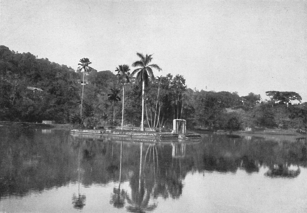 1926 में कैंडी की झील में द्वीप द्वारा अज्ञात