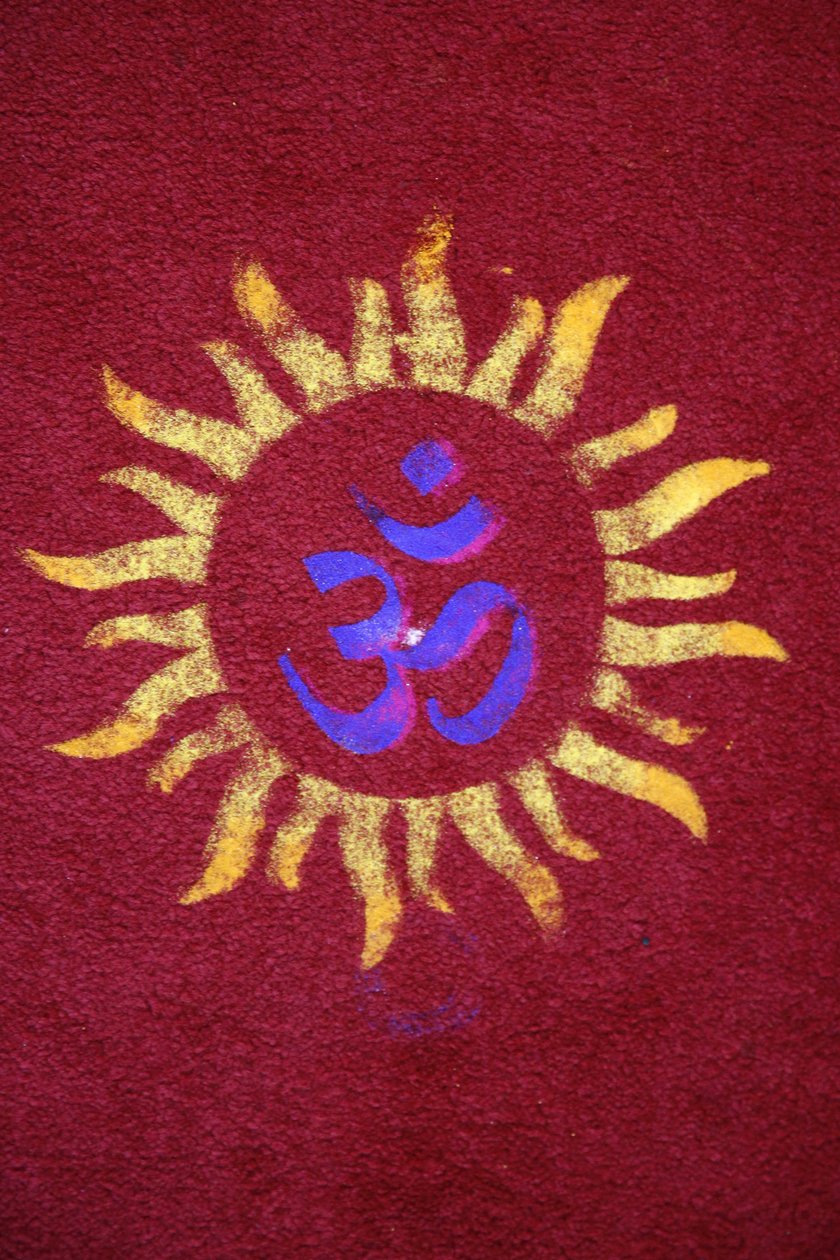 शिरडी साईं बाबा मंदिर, लीसेस्टर में दिवाली रंगोली। यूनाइटेड किंगडम द्वारा अज्ञात