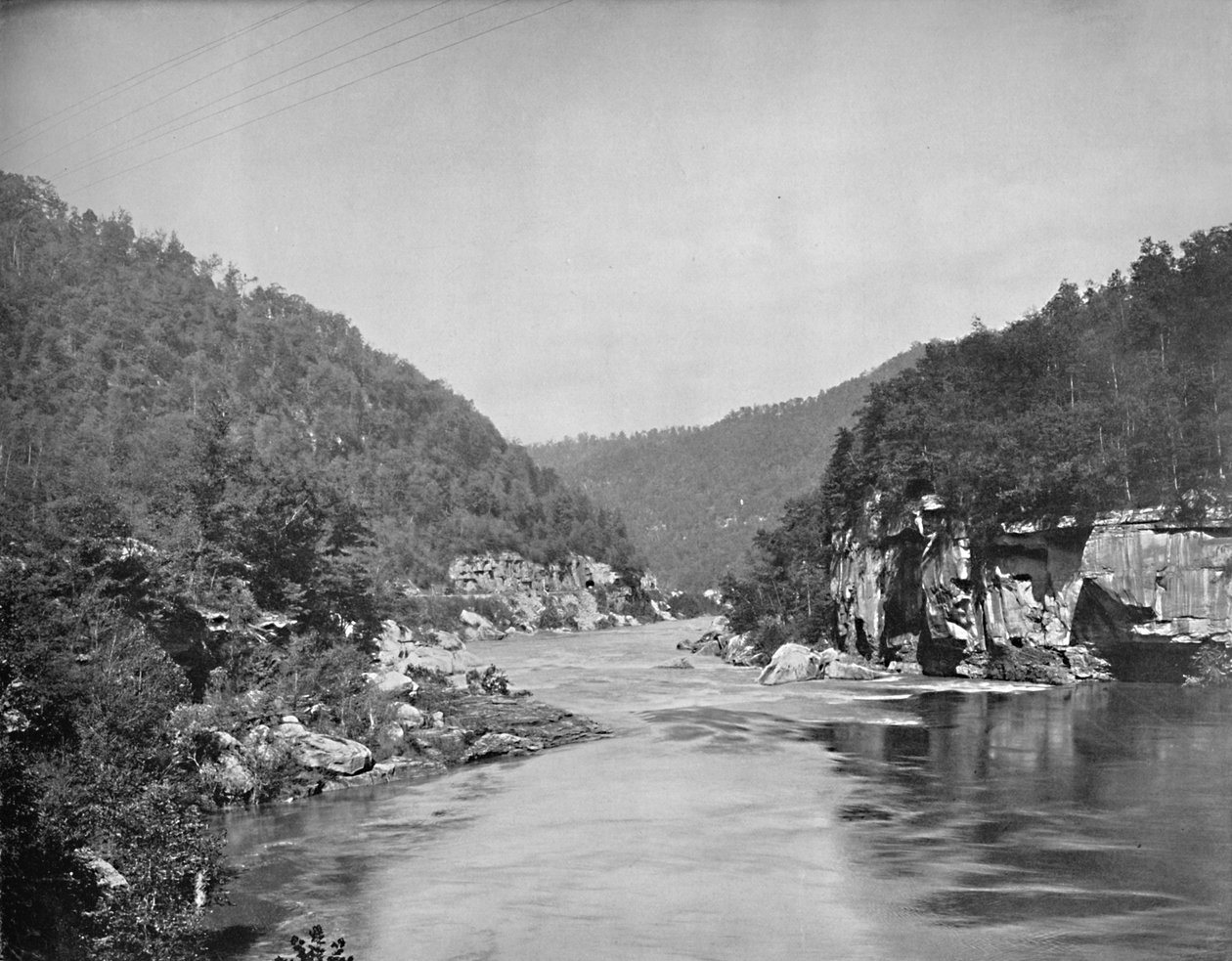 ड्रैगन गॉर्ज, न्यू रिवर, वेस्ट वर्जीनिया, c1897। द्वारा अज्ञात