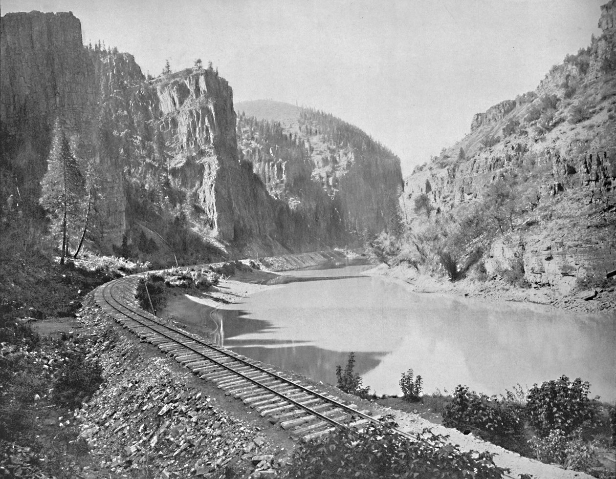 इको क्लिफ्स, ग्रांड नदी, कोलोराडो के canyon, c1897। द्वारा अज्ञात