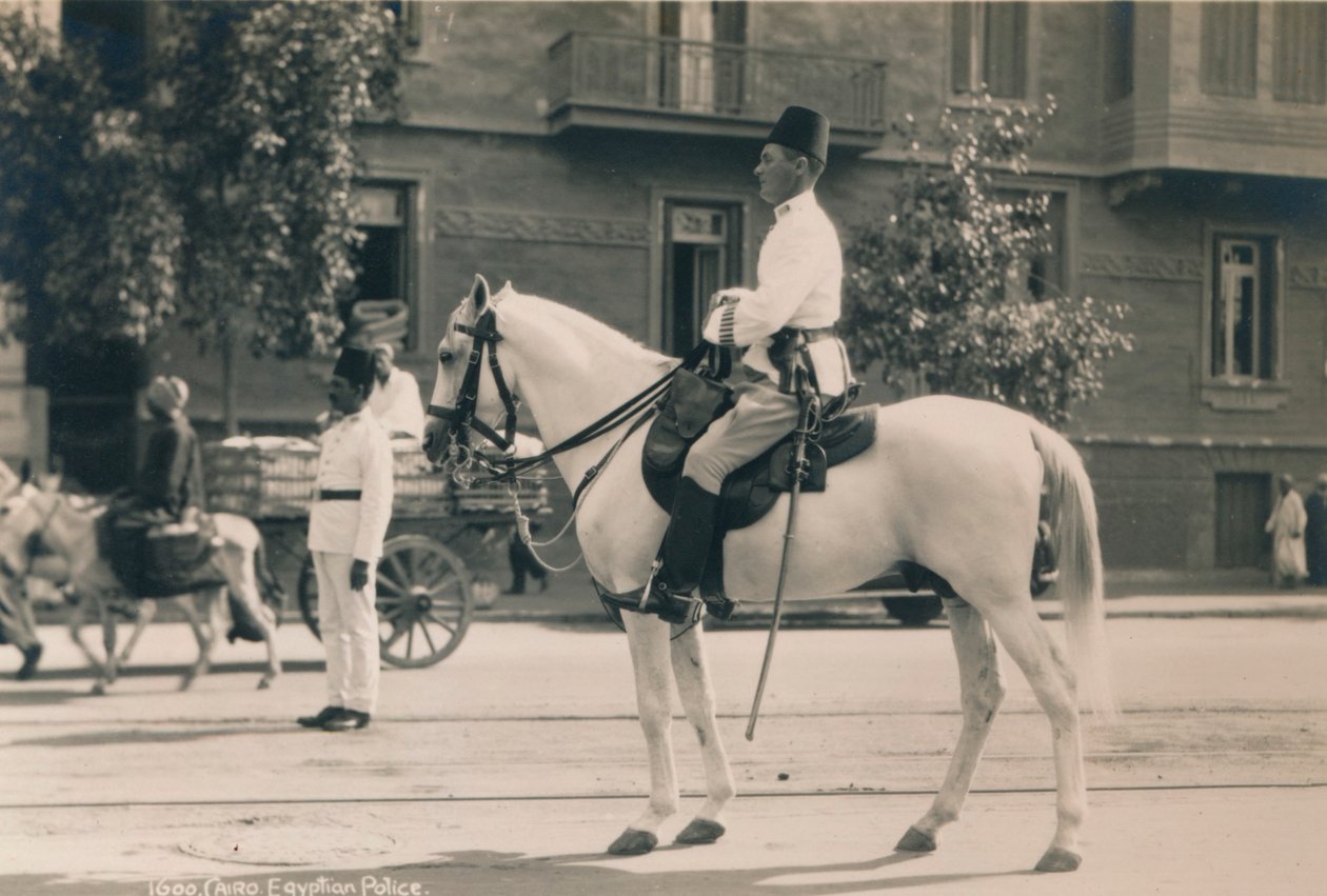 मिस्र की पुलिस, काहिरा, मिस्र, 1936 द्वारा अज्ञात
