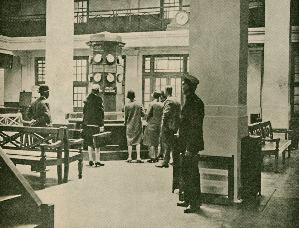 एंट्रेंस हॉल, लंदन एयर स्टेशन, 1927 द्वारा अज्ञात