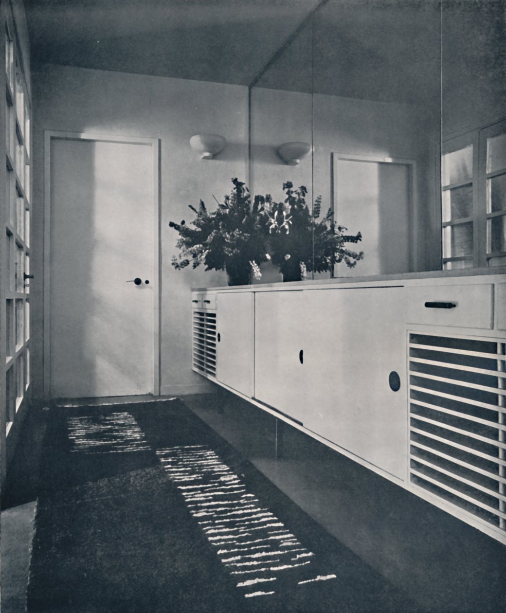श्रॉब वुड, शैल्फोंट सेंट जाइल्स, 1936 में प्रवेश लॉबी द्वारा अज्ञात